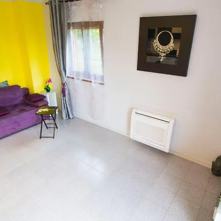 Apartment Nia With Pool *