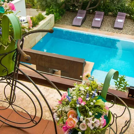 Daire Nia With Pool Trogir